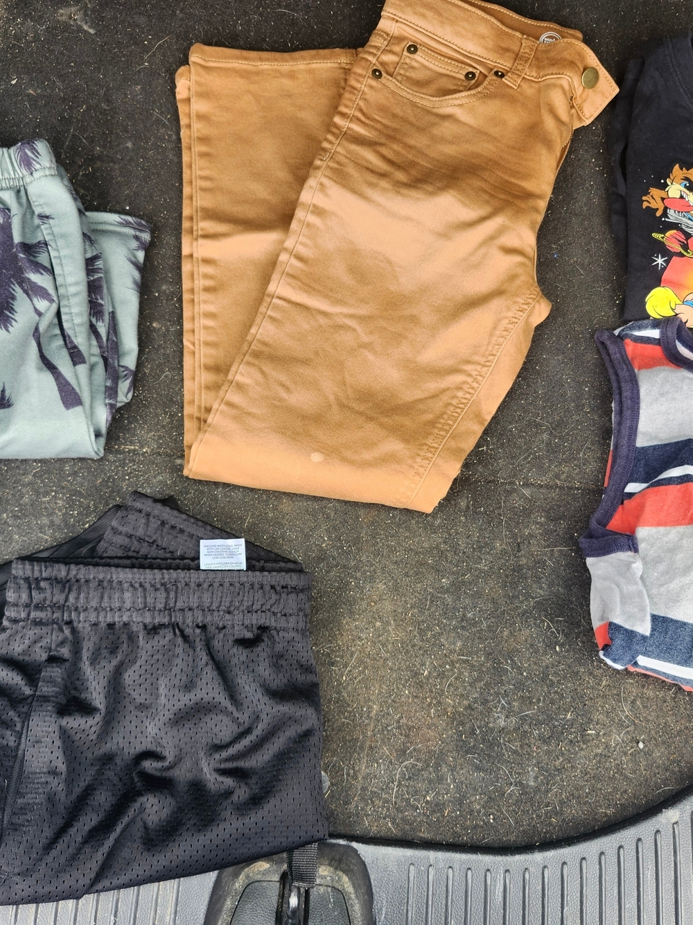 Lot of 5 Pieces of Boys sz 10/12 Clothing Wonder Nation Faded Glory